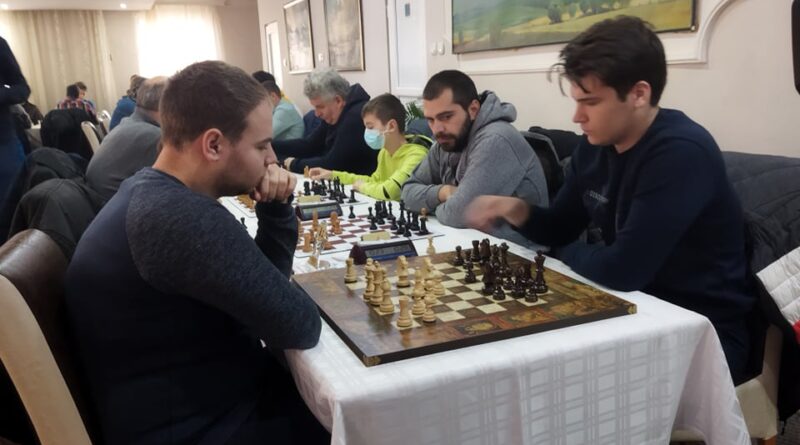 Šahovski savez Pomoravskog okruga, tradicionalno krajem godine dodelio je priznanja nauspešnijim šahistima