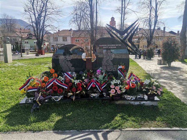 U Surdulici 24.marta svečanim polaganjem cveća na Masuričkom groblju obeleženo 24 godina od NATO agrsije na Srbiju