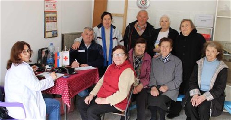 Crveni krst Despotovac u saradnji sa Domom zdravlja organizovao zdravstveno – preventivni pregled za stare u  VOJNIKU
