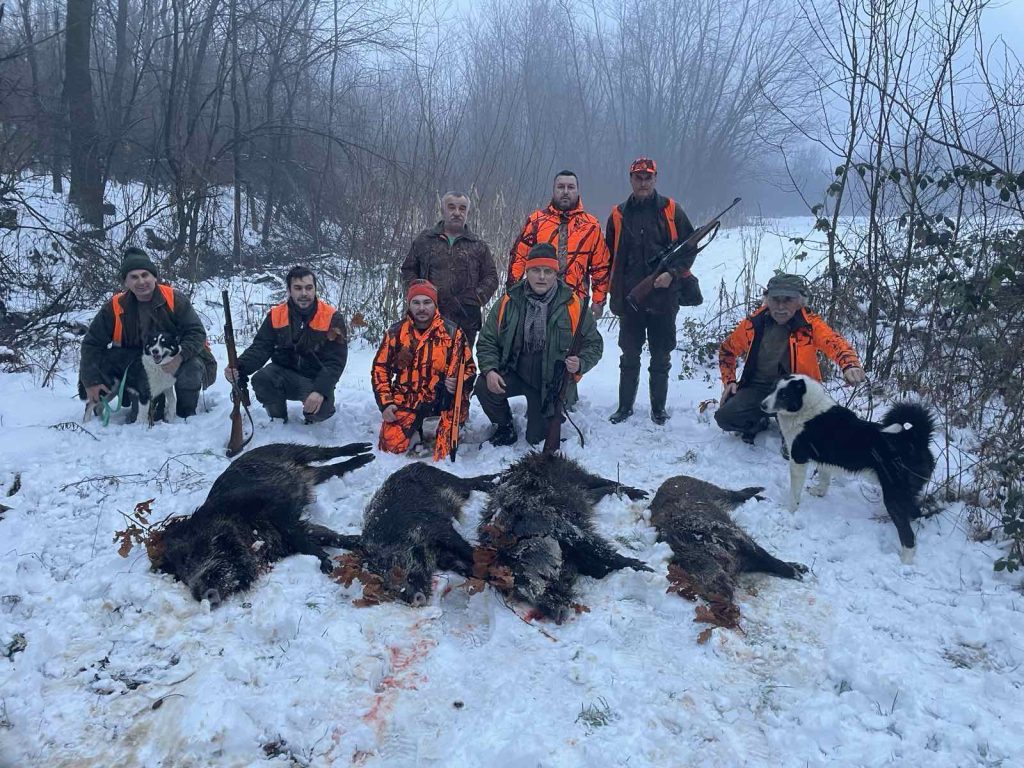Još jedan dobar lovni dan, hajka na divlje svinje u Troponju kod Svilajnca