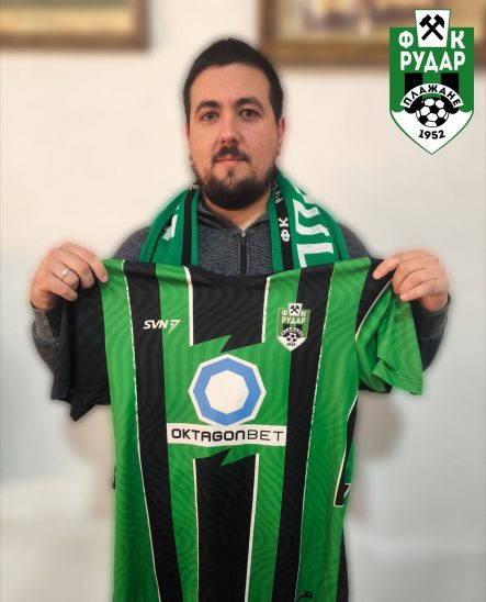 Plažanci ojačavaju svoje redove za beg iz opasne zone